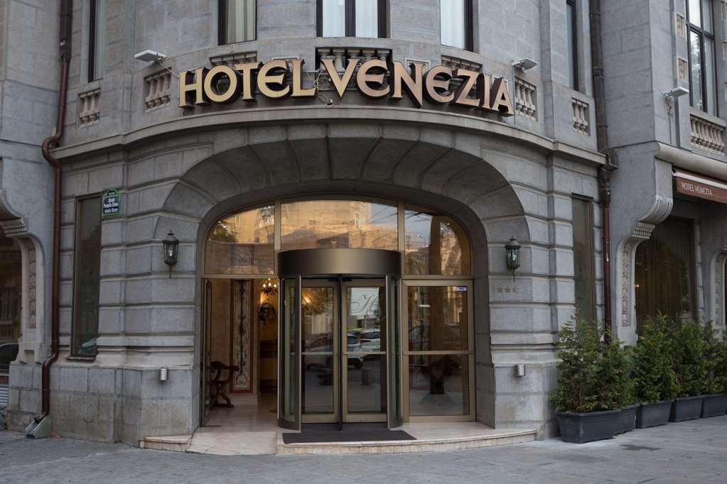 Hotel Venezia By Zeus International Bukares Bagian luar foto